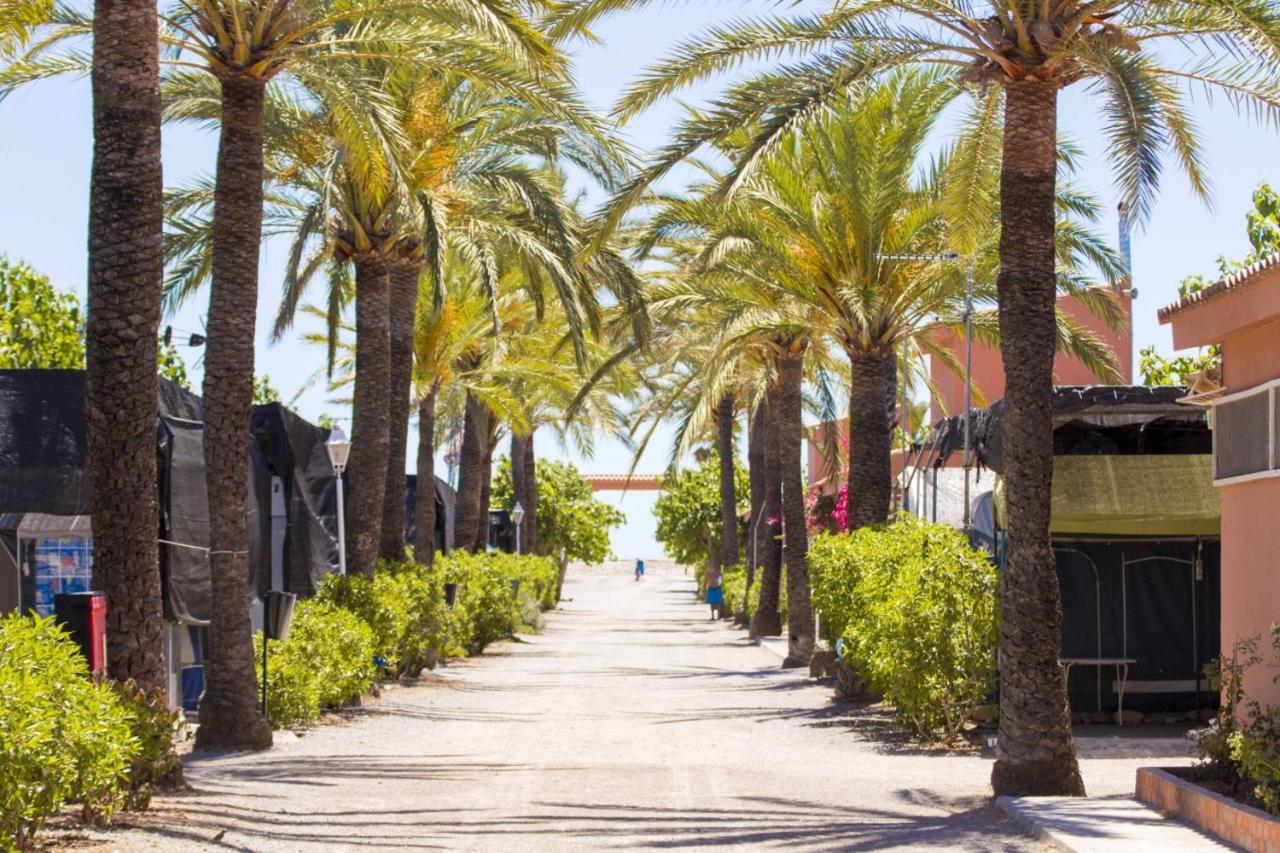 Camping Tres Estrellas Mediterraneo Чилчес Екстериор снимка